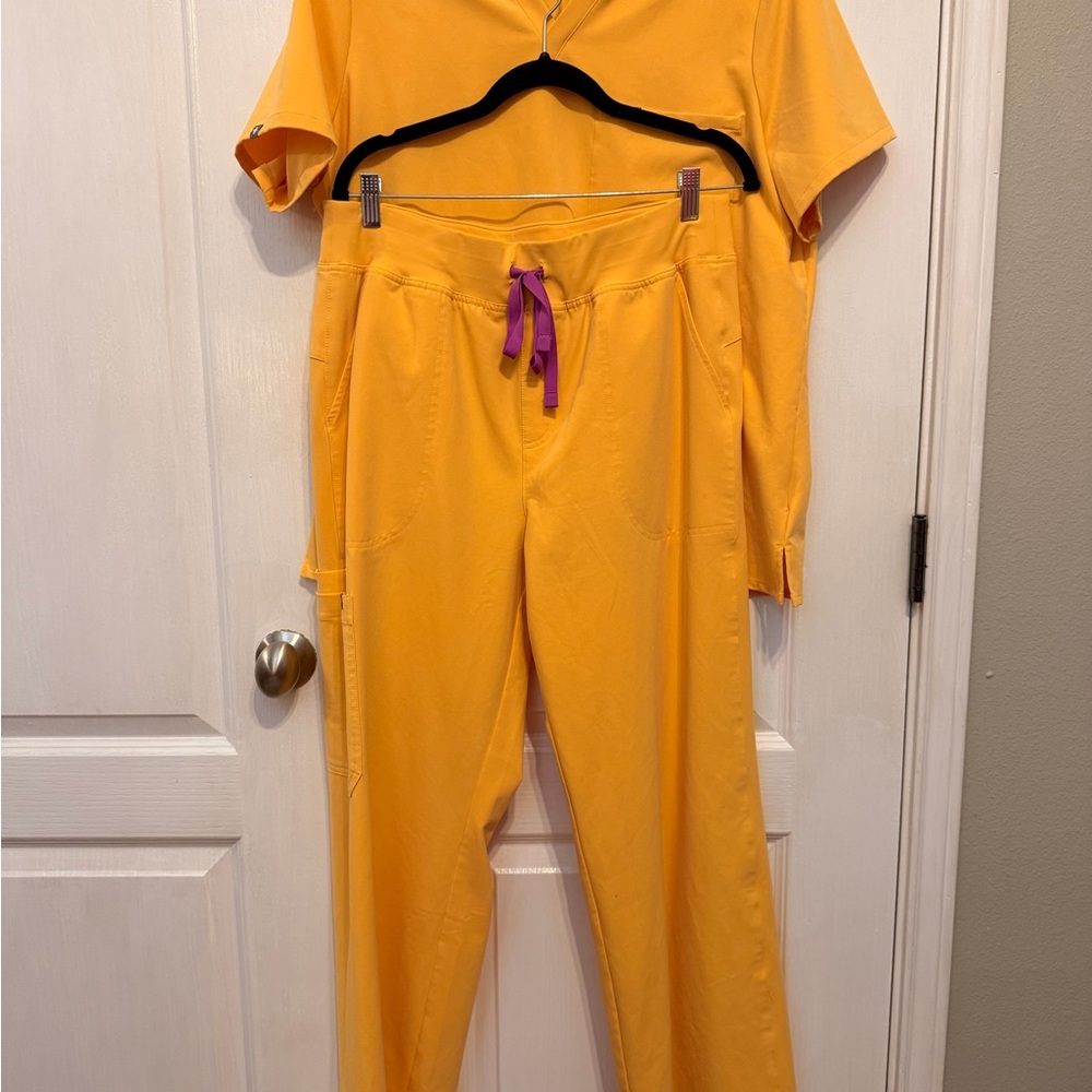 Figs Scrub Top and Pant Sets